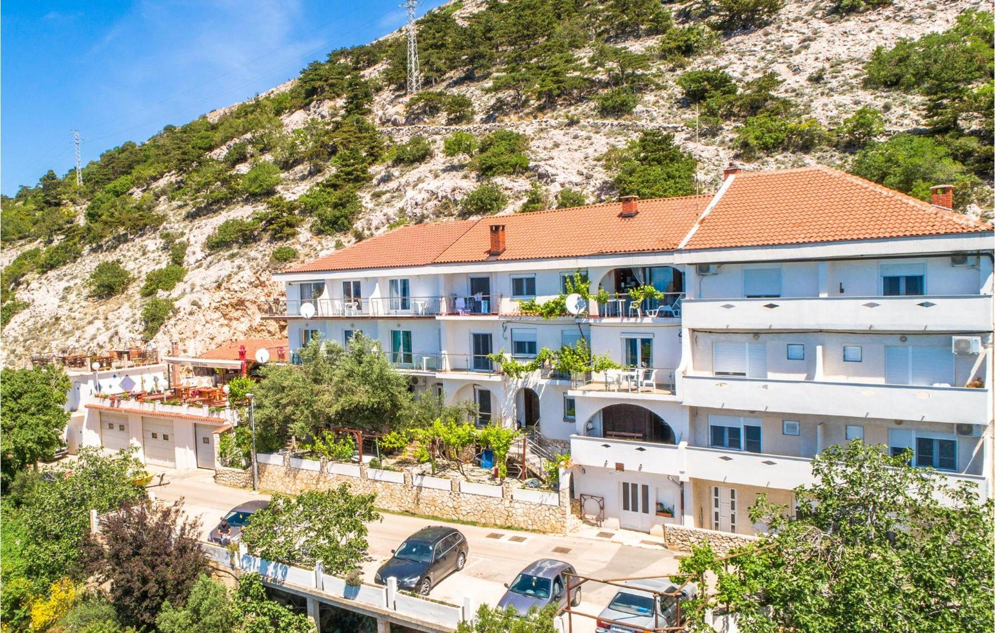 Awesome Apartment In Stara Baska 1 With Kitchen Exteriör bild